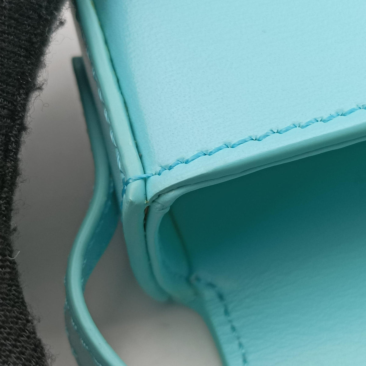 Secondhand Celine Triomphe Blue Leather  shoulderbag | stylenewstar