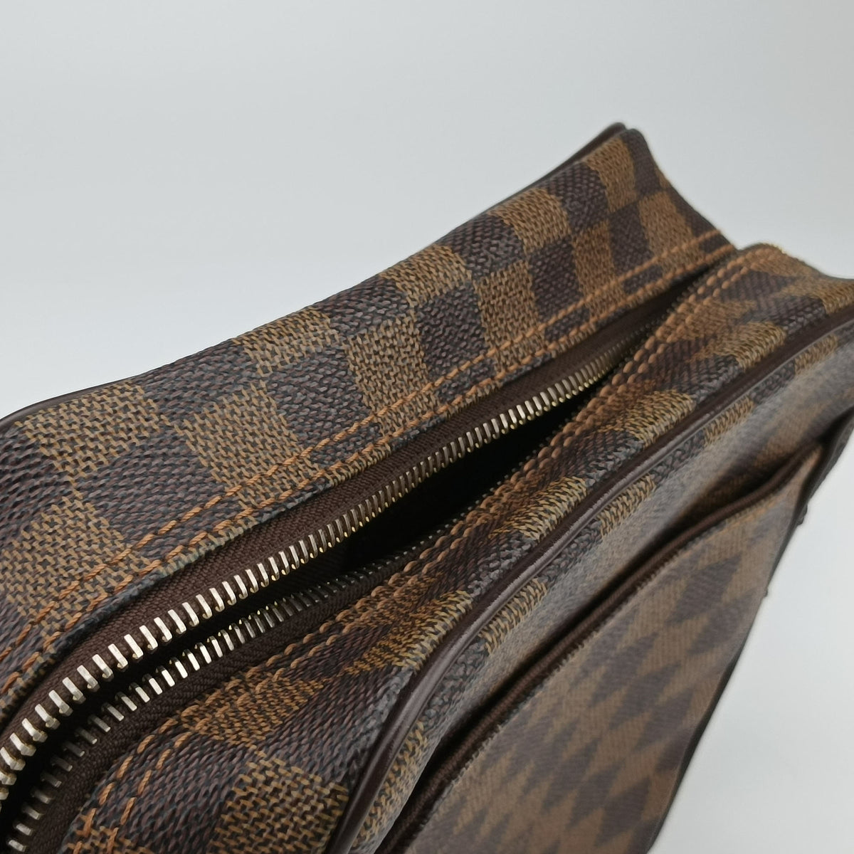 Vintage Louis Vuitton Olav PM EBENE Damier Canvas N41442 shoulderbag | stylenewstar
