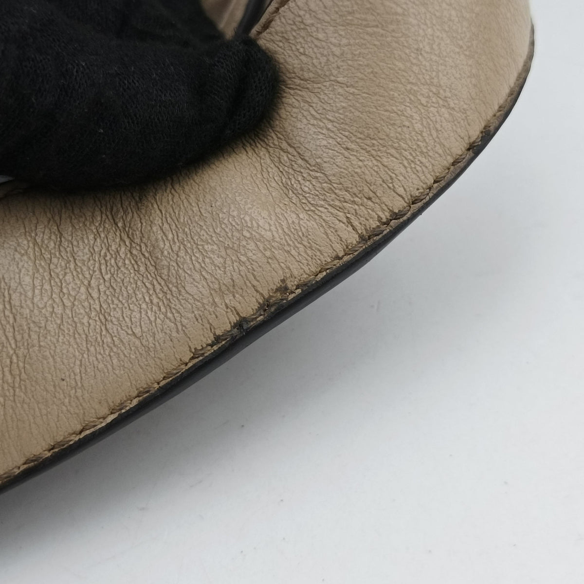 Secondhand Fendi Mon Tresor Mini Bucket Beige Leather × Suede 8BS010 shoulderbag | stylenewstar