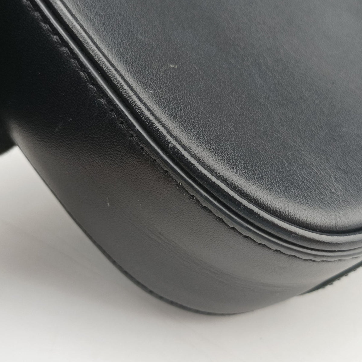 Pre-owned Yves Saint Laurent LE 5 a 7 Hobo Black Leather 710318 shoulderbag | stylenewstar