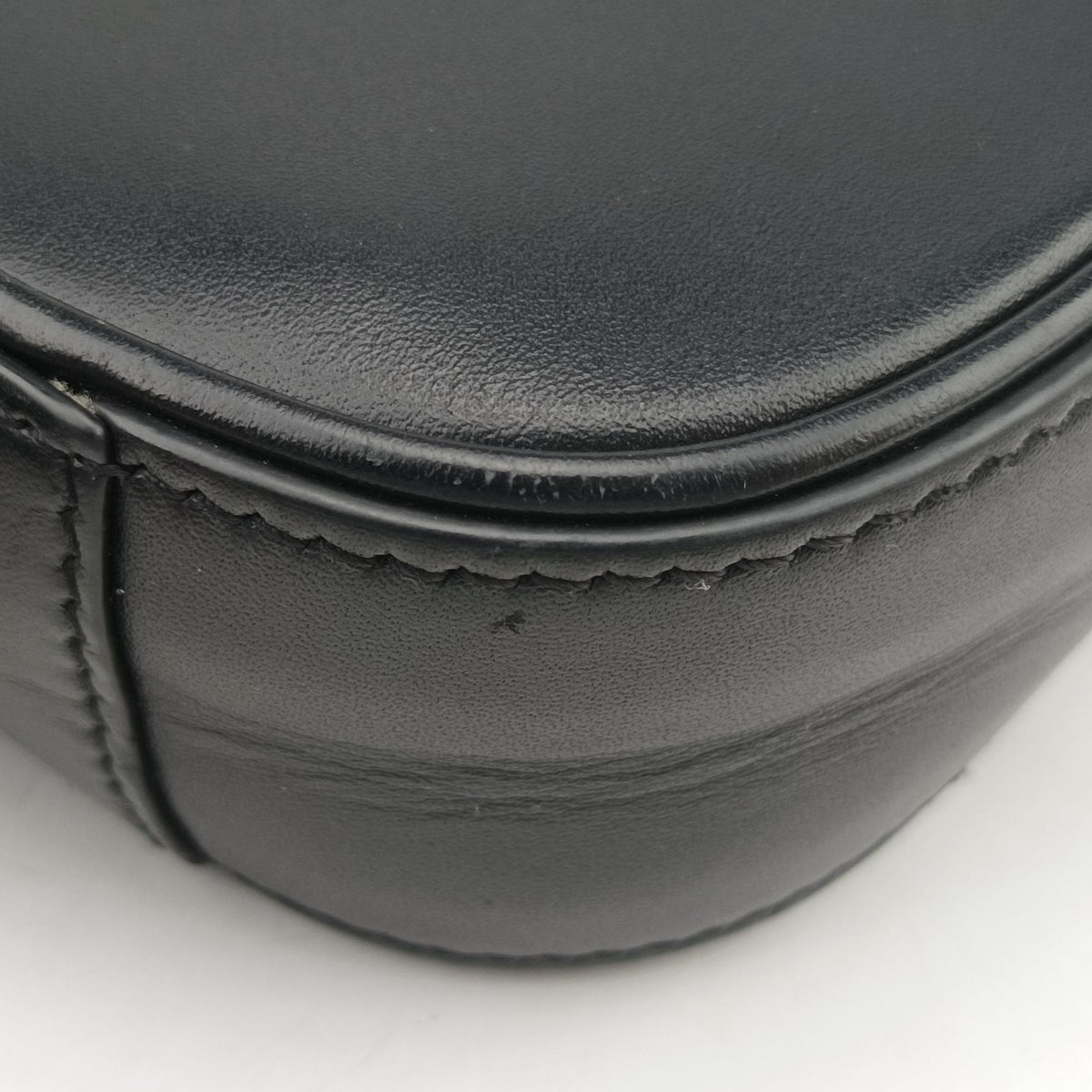 Pre-owned Yves Saint Laurent LE 5 a 7 Hobo Black Leather 710318 shoulderbag | stylenewstar