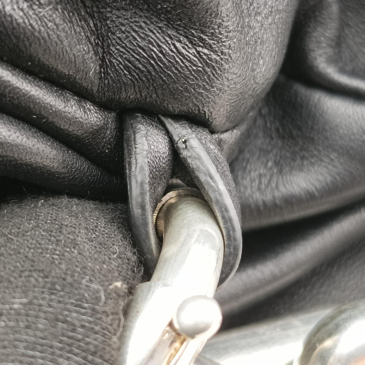 Pre-owned Bottega Veneta THE Chain Pouch Black lambskin  shoulderbag | stylenewstar