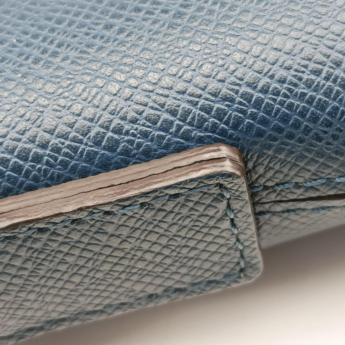 Pre-owned Louis Vuitton Grigori Ocean Taiga M30213 shoulderbag | stylenewstar