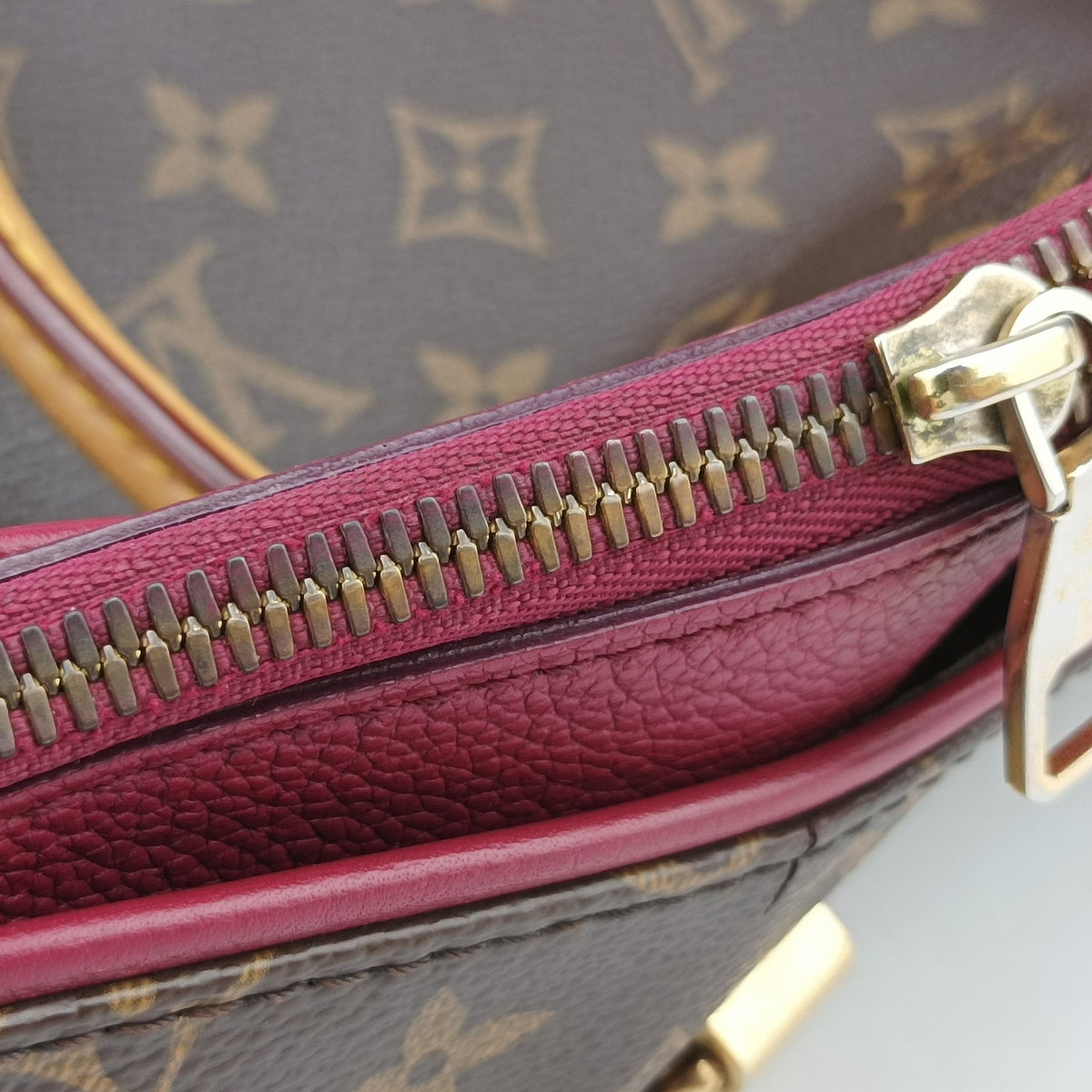 Secondhand Louis Vuitton PALLAS brown×Bordeaux Monogram Canvas×calf leather M40906 shoulderbag | stylenewstar