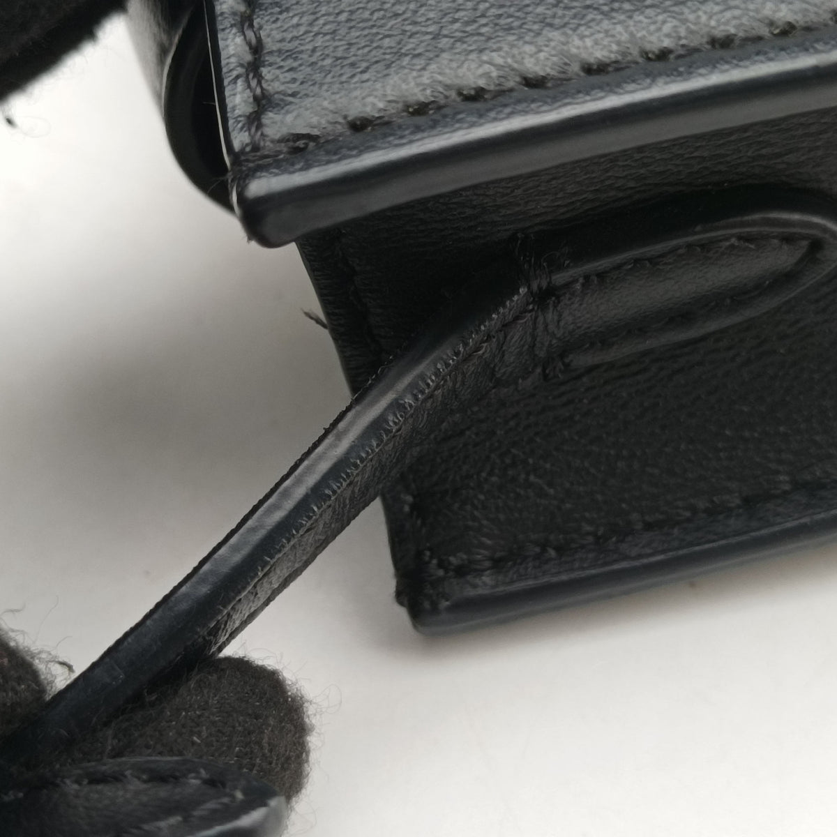Secondhand Fendi Phone Pouch Black Leather 7AS192 shoulderbag | stylenewstar