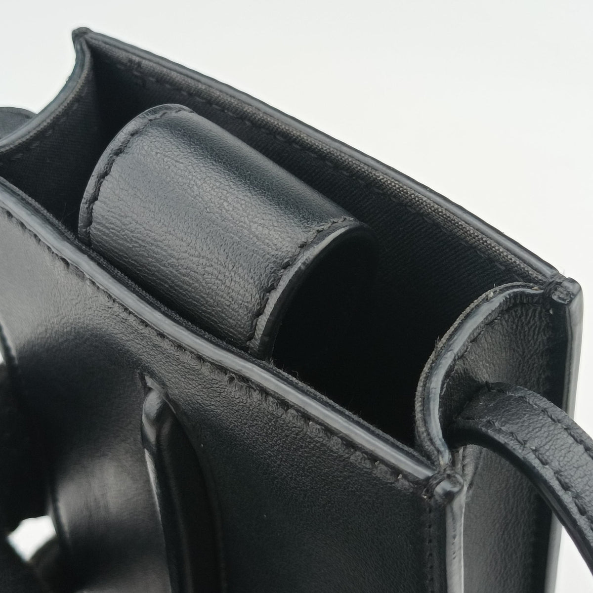 Secondhand Fendi Phone Pouch Black Leather 7AS192 shoulderbag | stylenewstar