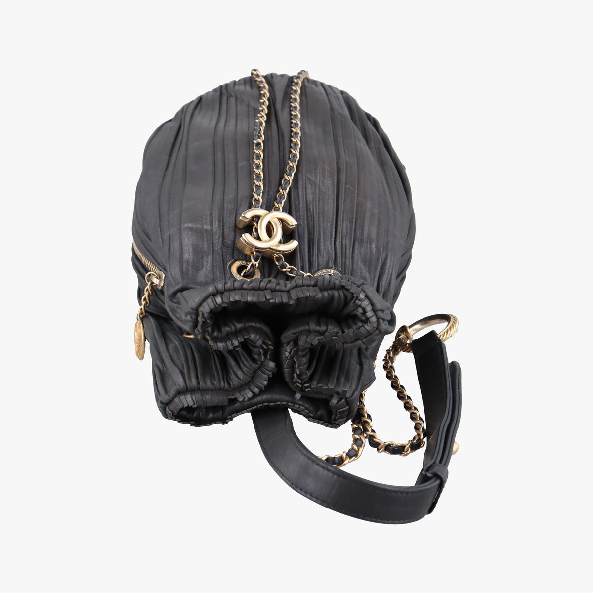Pre-owned Chanel Coco Pleats Drawstring Black Leather  shoulderbag | stylenewstar
