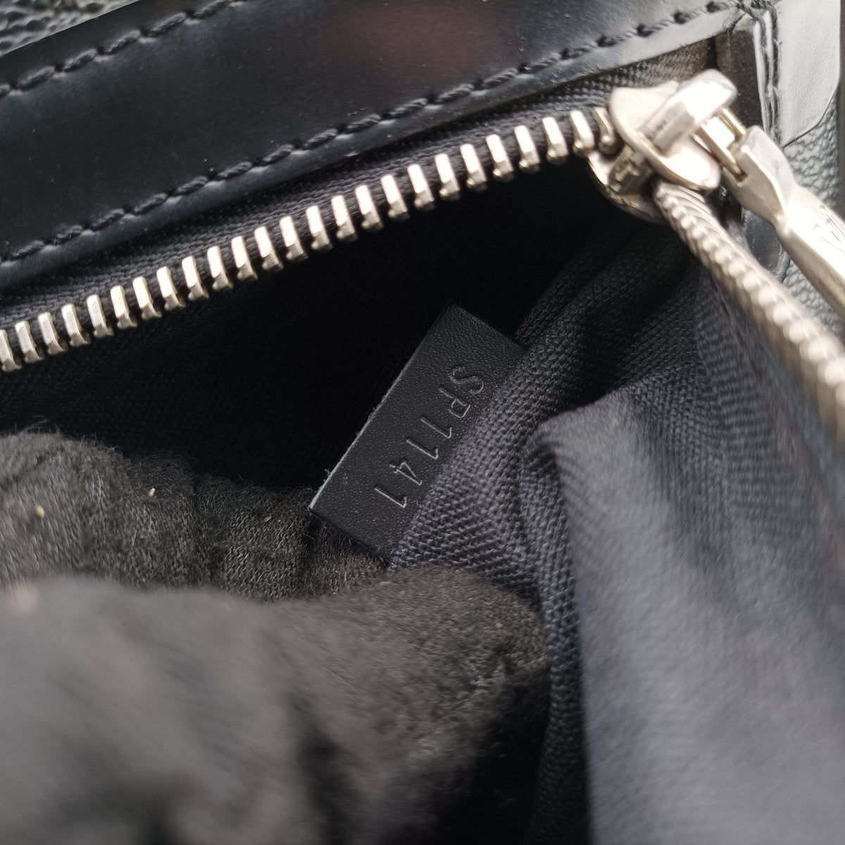 Pre-owned Louis Vuitton DANIEL MM Noir Damier GRAPHITE N58029 shoulderbag | stylenewstar