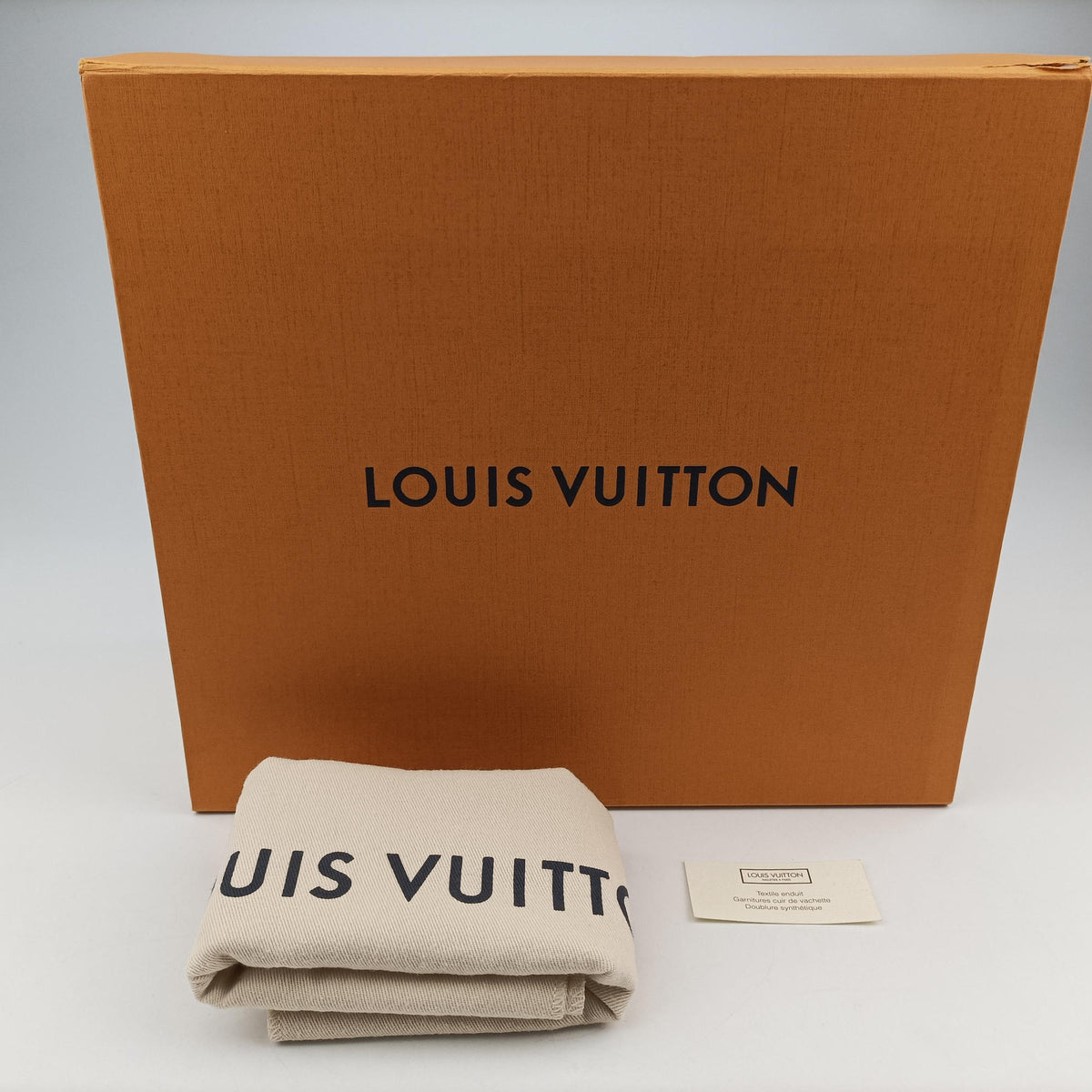 Secondhand Louis Vuitton Pochette Weekend brown×Fuchsia Pink Monogram Canvas M62456 shoulderbag | stylenewstar