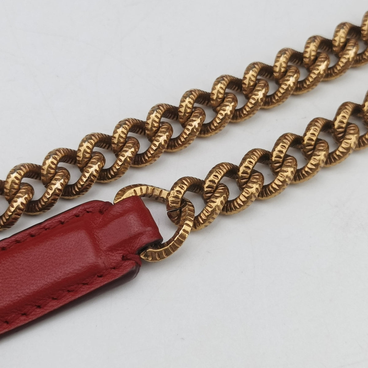Pre-owned Dolce & Gabbana Devotion Red Leather  shoulderbag | stylenewstar