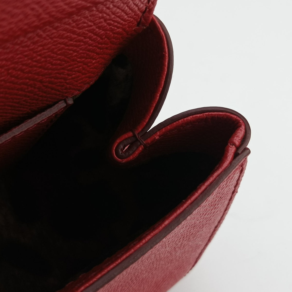 Pre-owned Dolce & Gabbana SICILY Red Leather  shoulderbag | stylenewstar