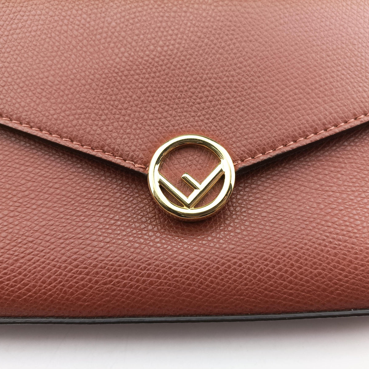 Pre-owned Fendi Kan I F Brown Leather 8BS032 shoulderbag | stylenewstar