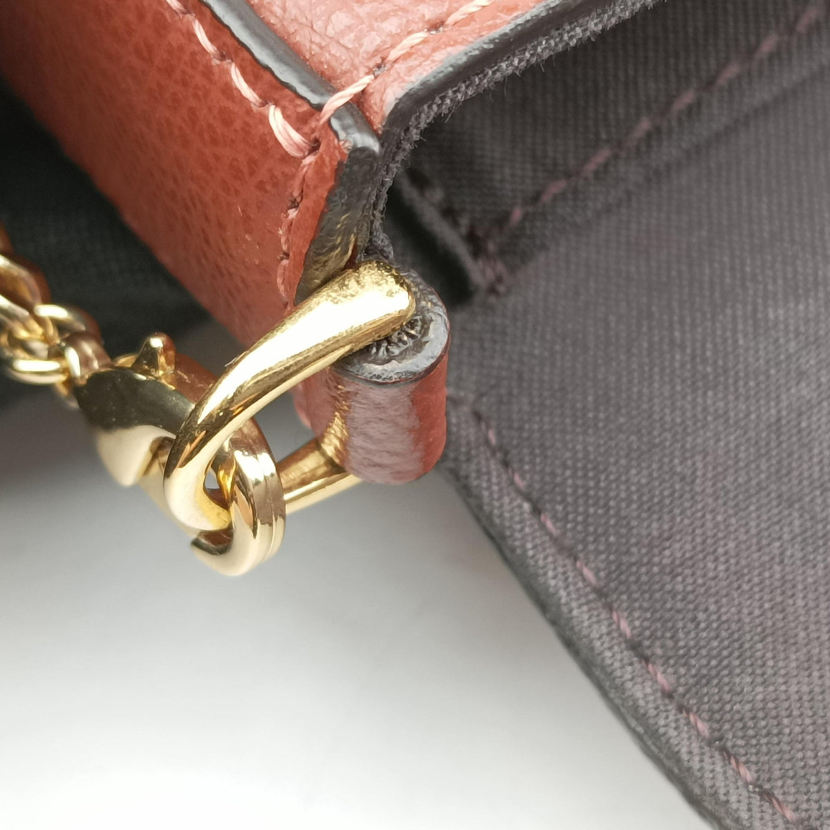 Pre-owned Fendi Kan I F Brown Leather 8BS032 shoulderbag | stylenewstar