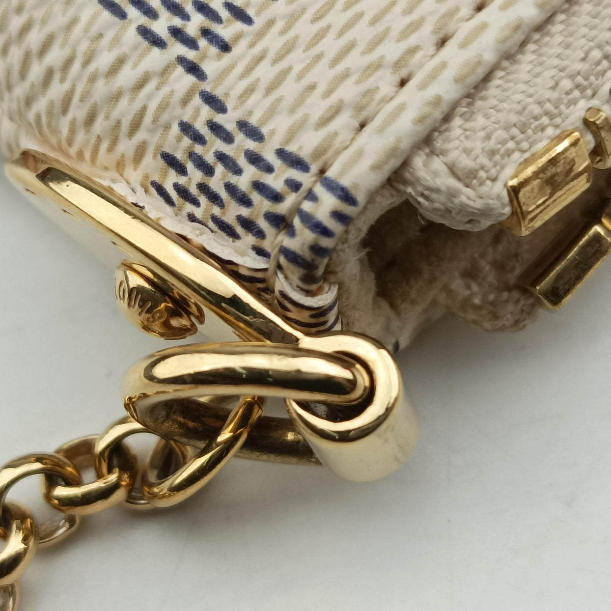 Secondhand Louis Vuitton Pochette Mila MM AZUR Damier Canvas N60027 handbag | stylenewstar