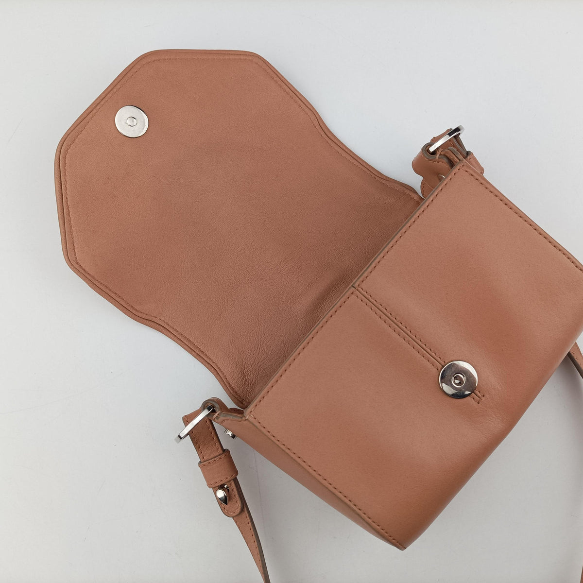 Pre-owned Givenchy Obsedia Camel Leather  shoulderbag | stylenewstar