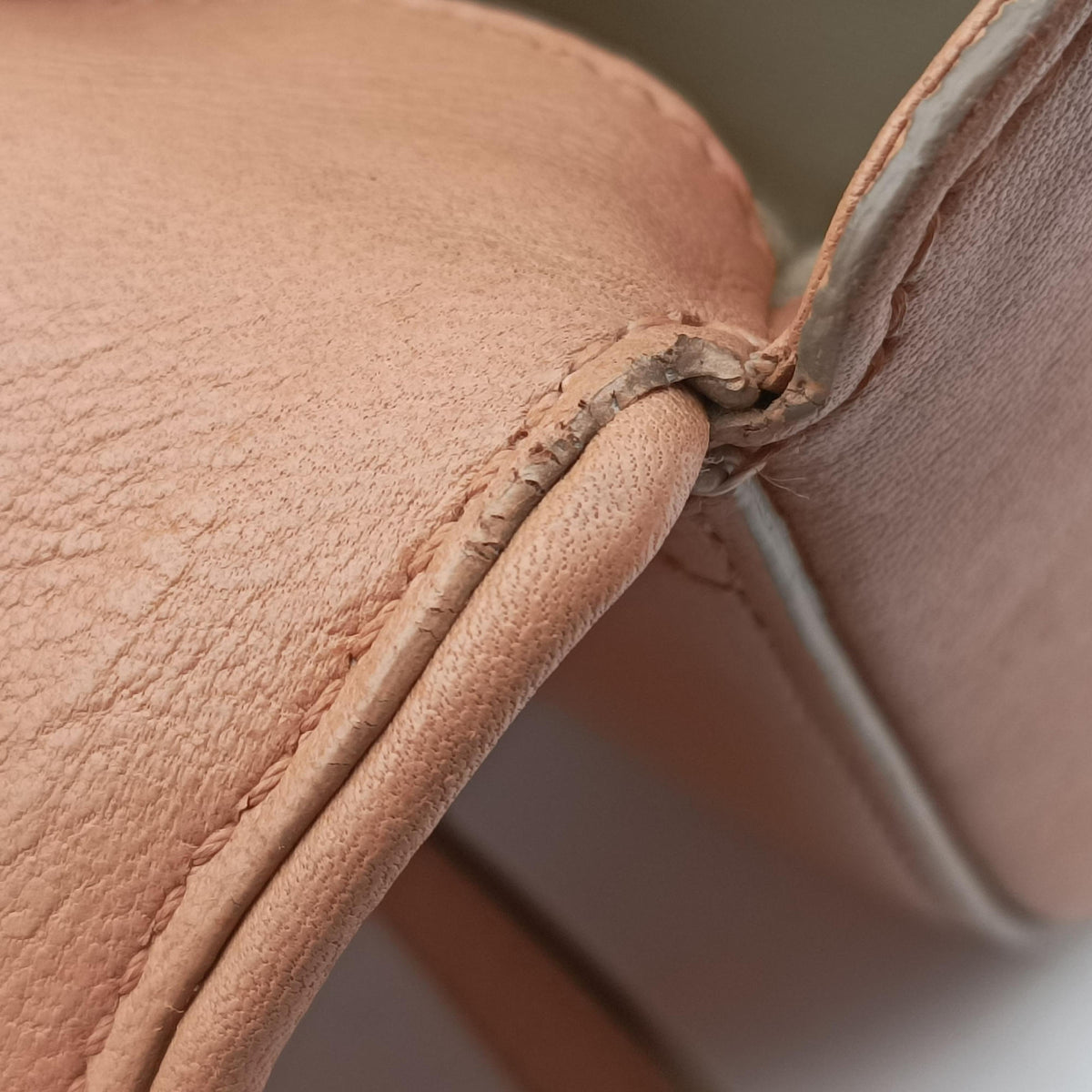 Pre-owned Givenchy Obsedia Camel Leather  shoulderbag | stylenewstar