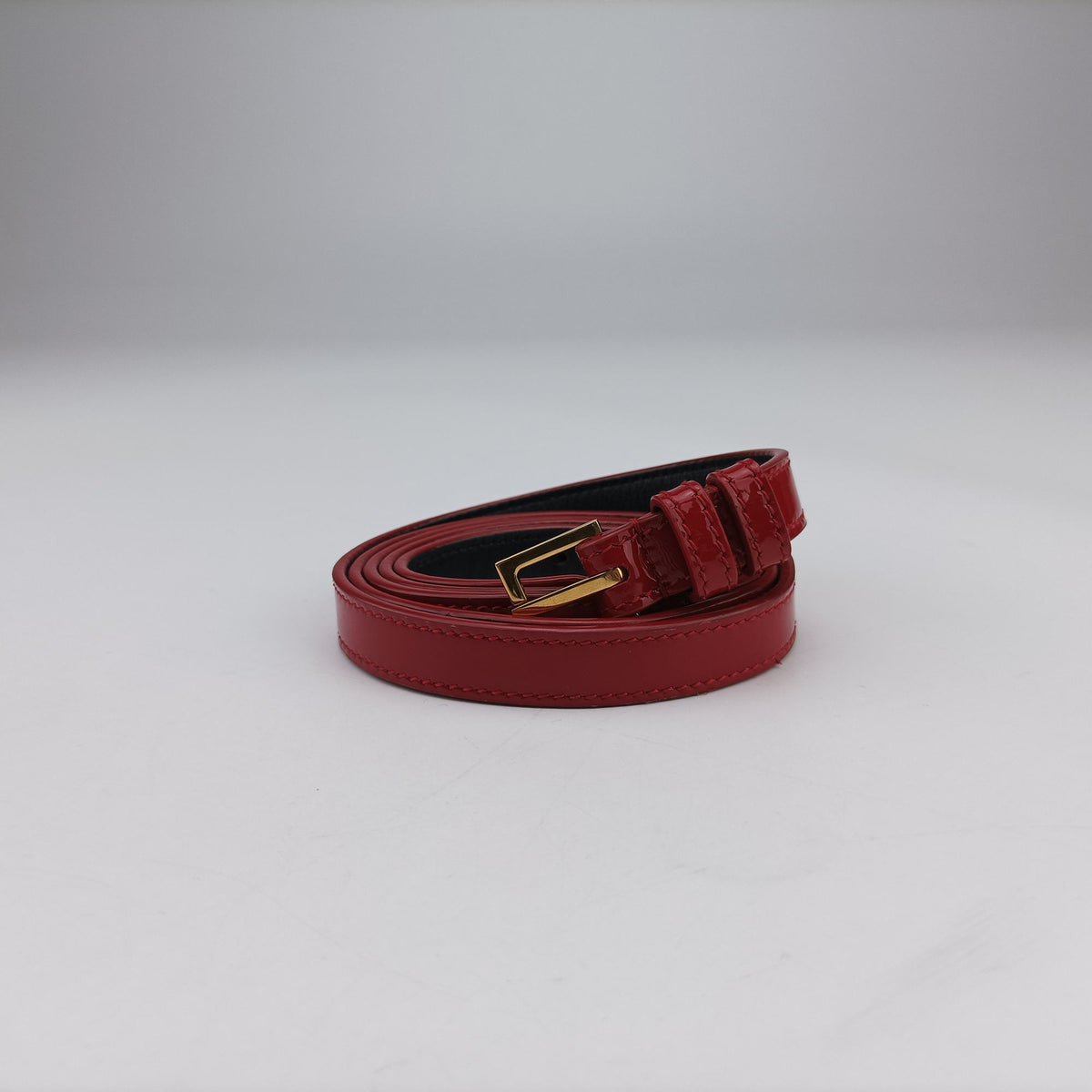 Pre-owned Yves Saint Laurent VICKY Red Patent Leather 557574 bum bag/waist bag | stylenewstar