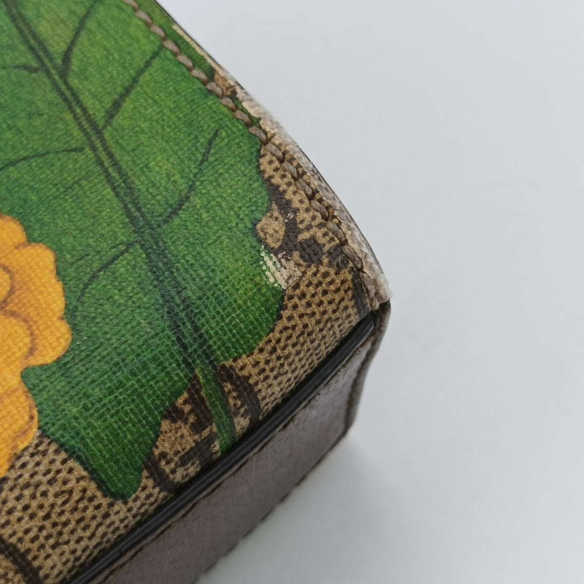 Pre-owned Gucci Padlock beige×Multicolour PVC coated canvas 409487 shoulderbag | stylenewstar