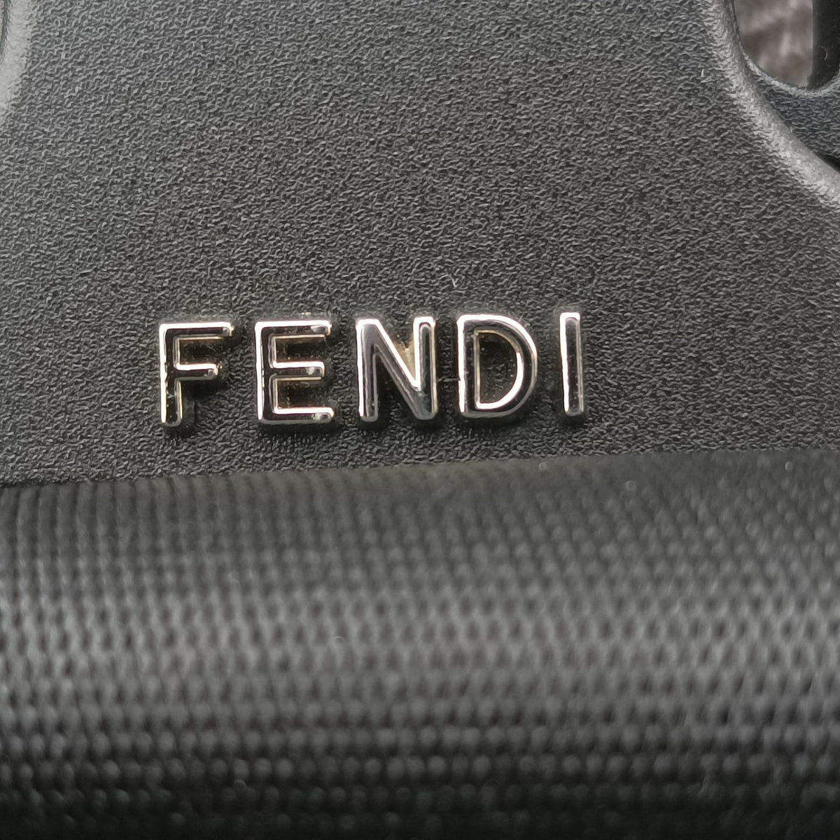 Secondhand Fendi Baguette Brown Leather 7VA472 shoulderbag | stylenewstar