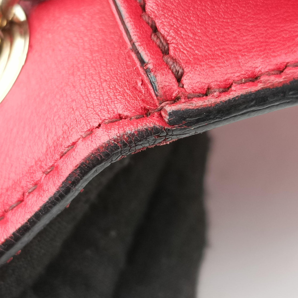 Pre-owned Gucci Emily Red Leather 283063 shoulderbag | stylenewstar