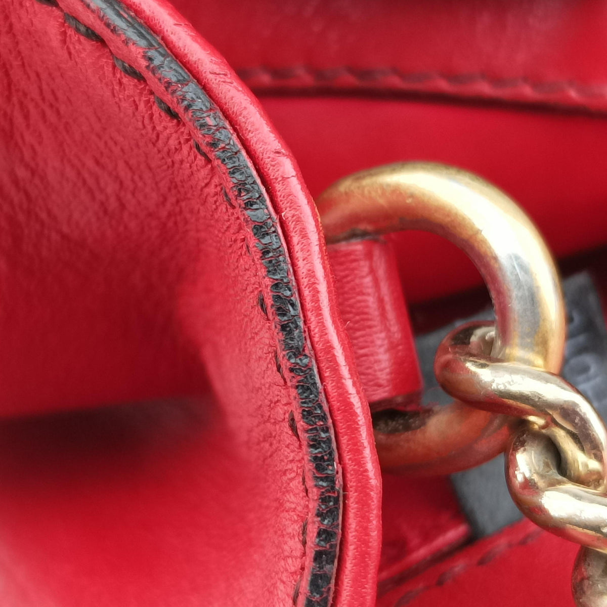 Pre-owned Gucci Emily Red Leather 283063 shoulderbag | stylenewstar