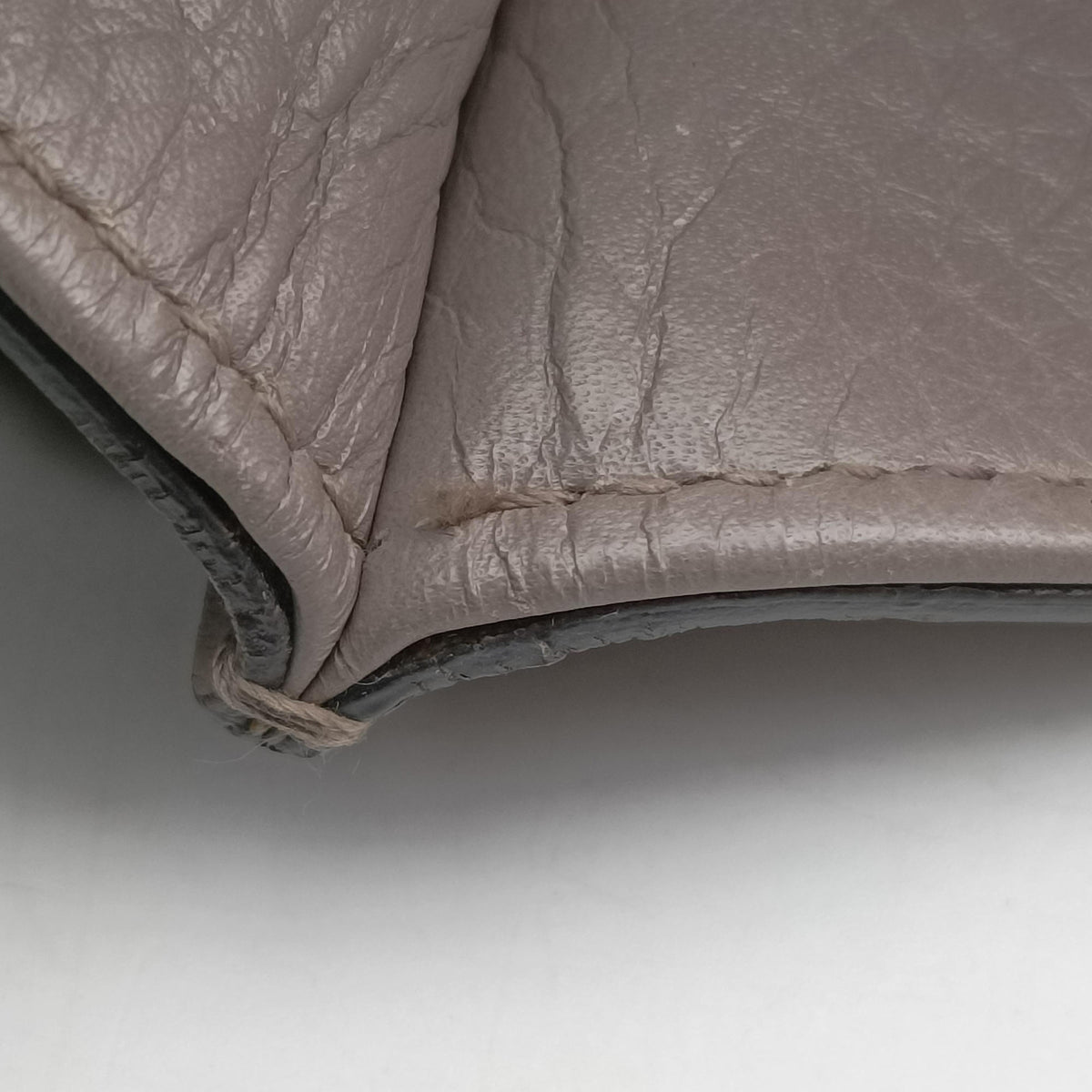 Pre-owned Gucci Bamboo Daily Grey Leather 370831 shoulderbag | stylenewstar
