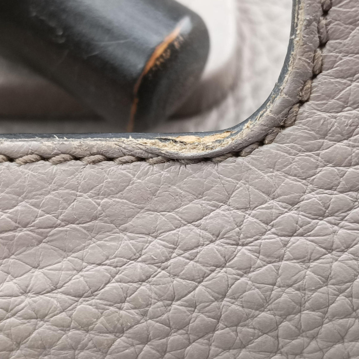 Pre-owned Gucci Bamboo Daily Grey Leather 370831 shoulderbag | stylenewstar