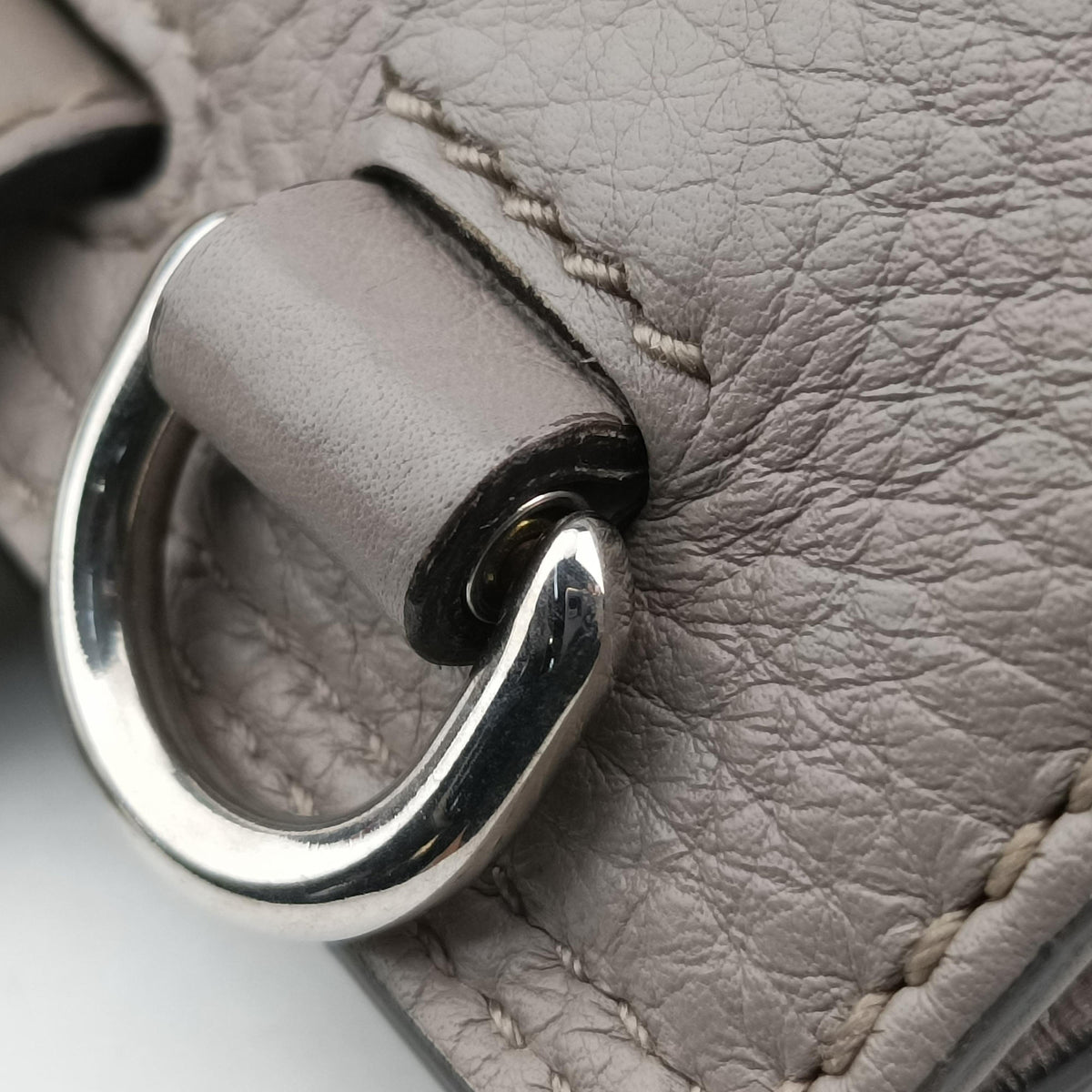 Pre-owned Gucci Bamboo Daily Grey Leather 370831 shoulderbag | stylenewstar