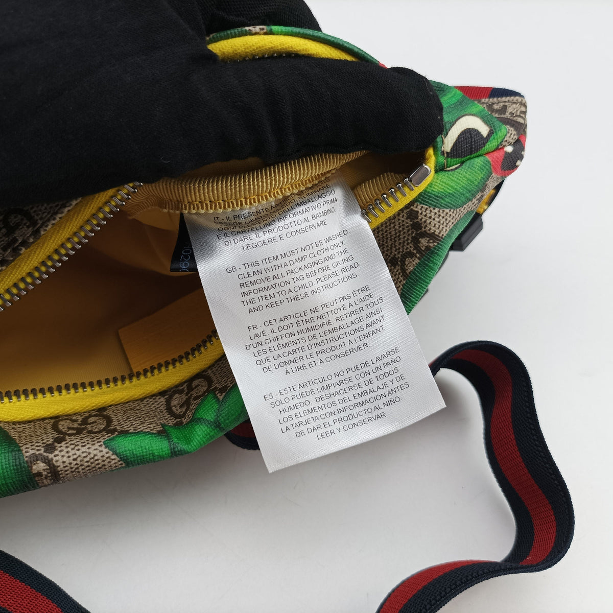 Secondhand Gucci kids GG Supreme Beige× Multi PVC coated canvas 502095 bum bag/waist bag | stylenewstar
