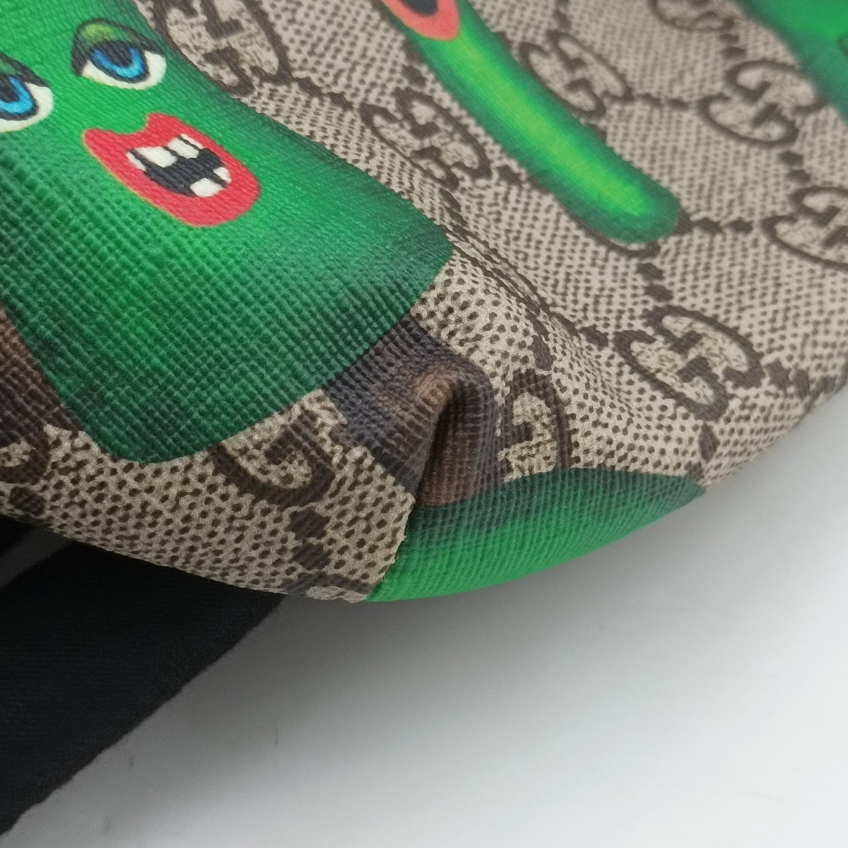 Secondhand Gucci kids GG Supreme Beige× Multi PVC coated canvas 502095 bum bag/waist bag | stylenewstar