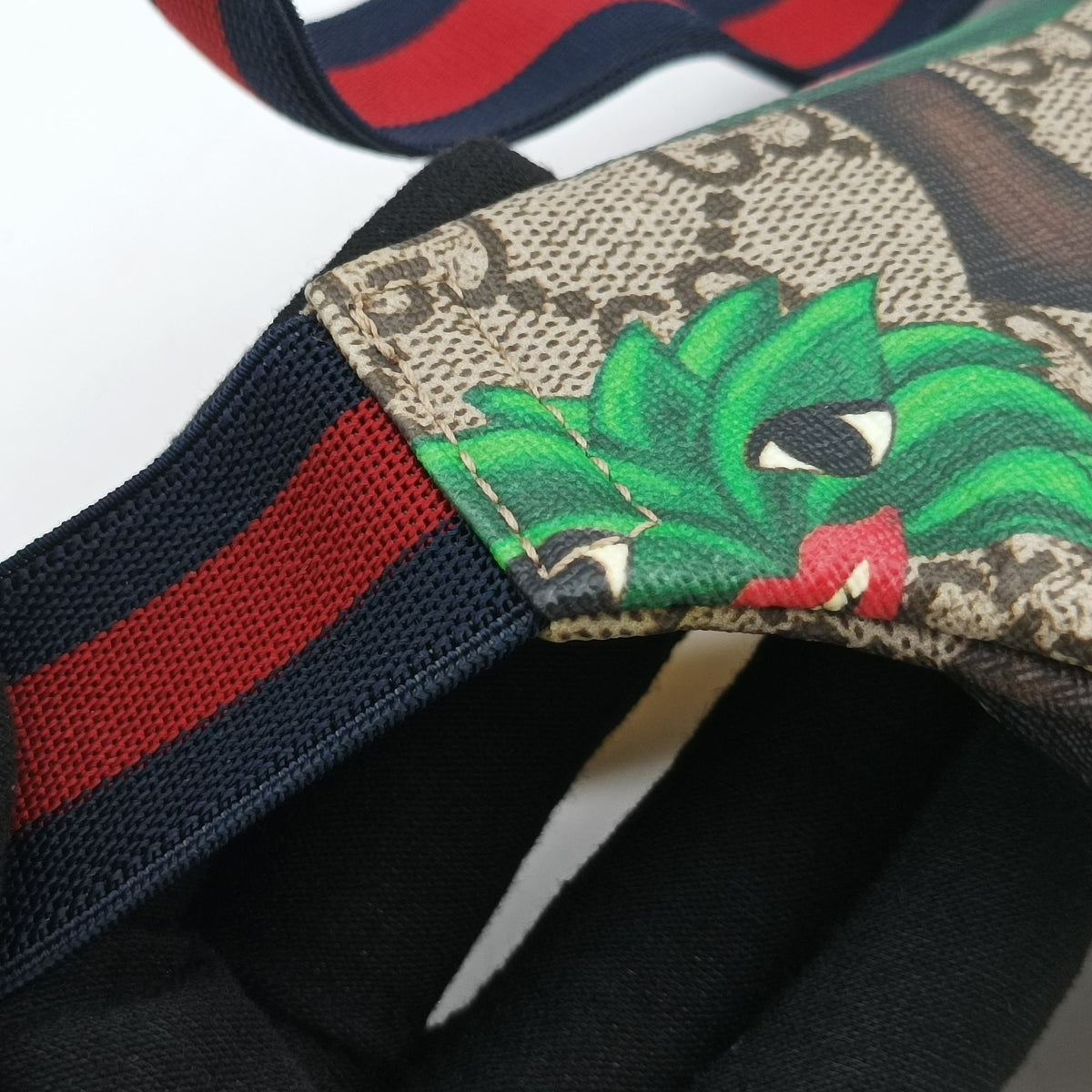 Secondhand Gucci kids GG Supreme Beige× Multi PVC coated canvas 502095 bum bag/waist bag | stylenewstar