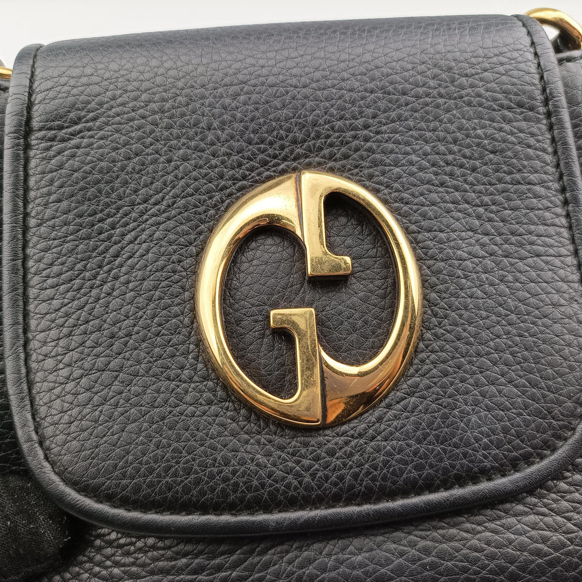 Pre-owned Gucci 1973 Double G Black Leather 251821 shoulderbag | stylenewstar