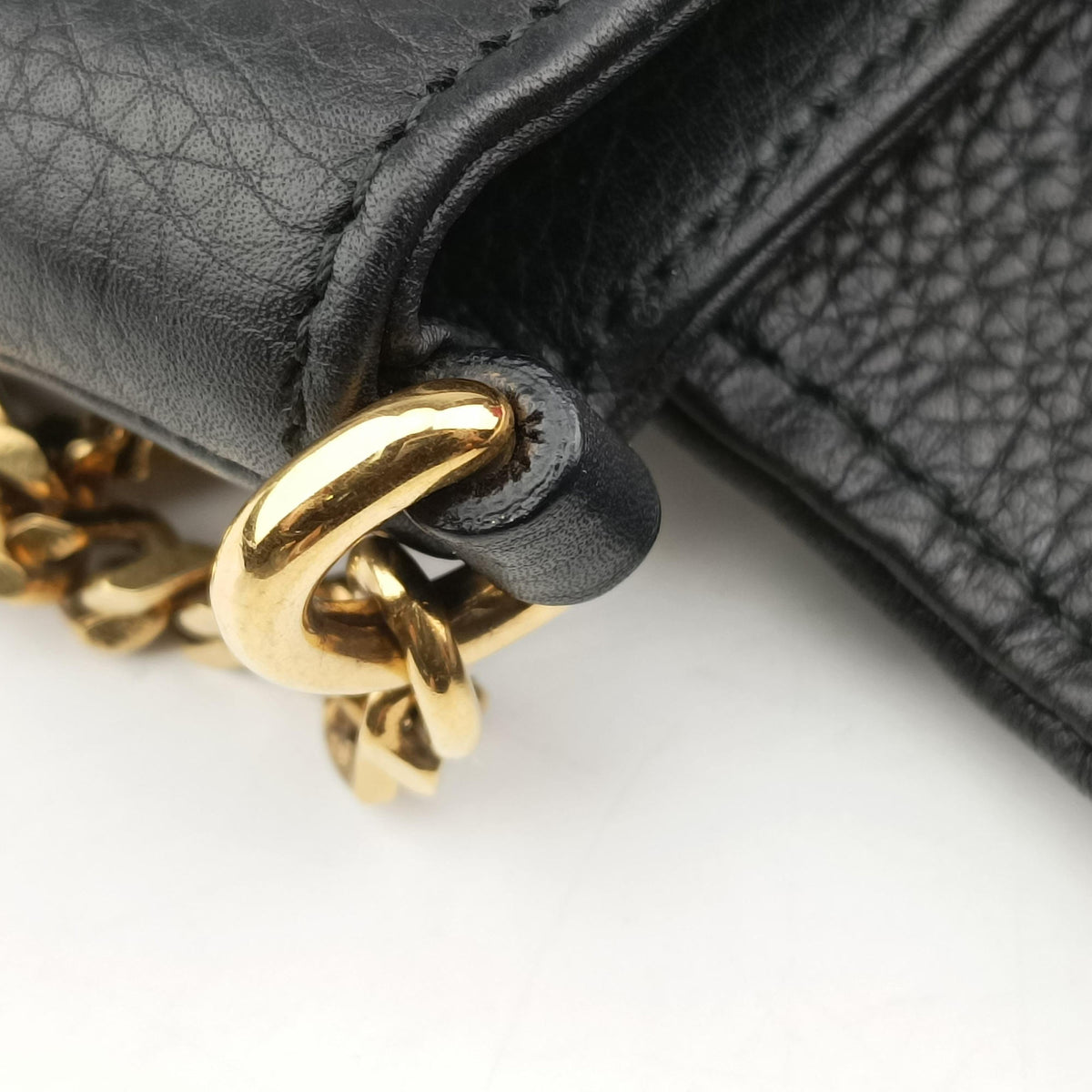 Pre-owned Gucci 1973 Double G Black Leather 251821 shoulderbag | stylenewstar