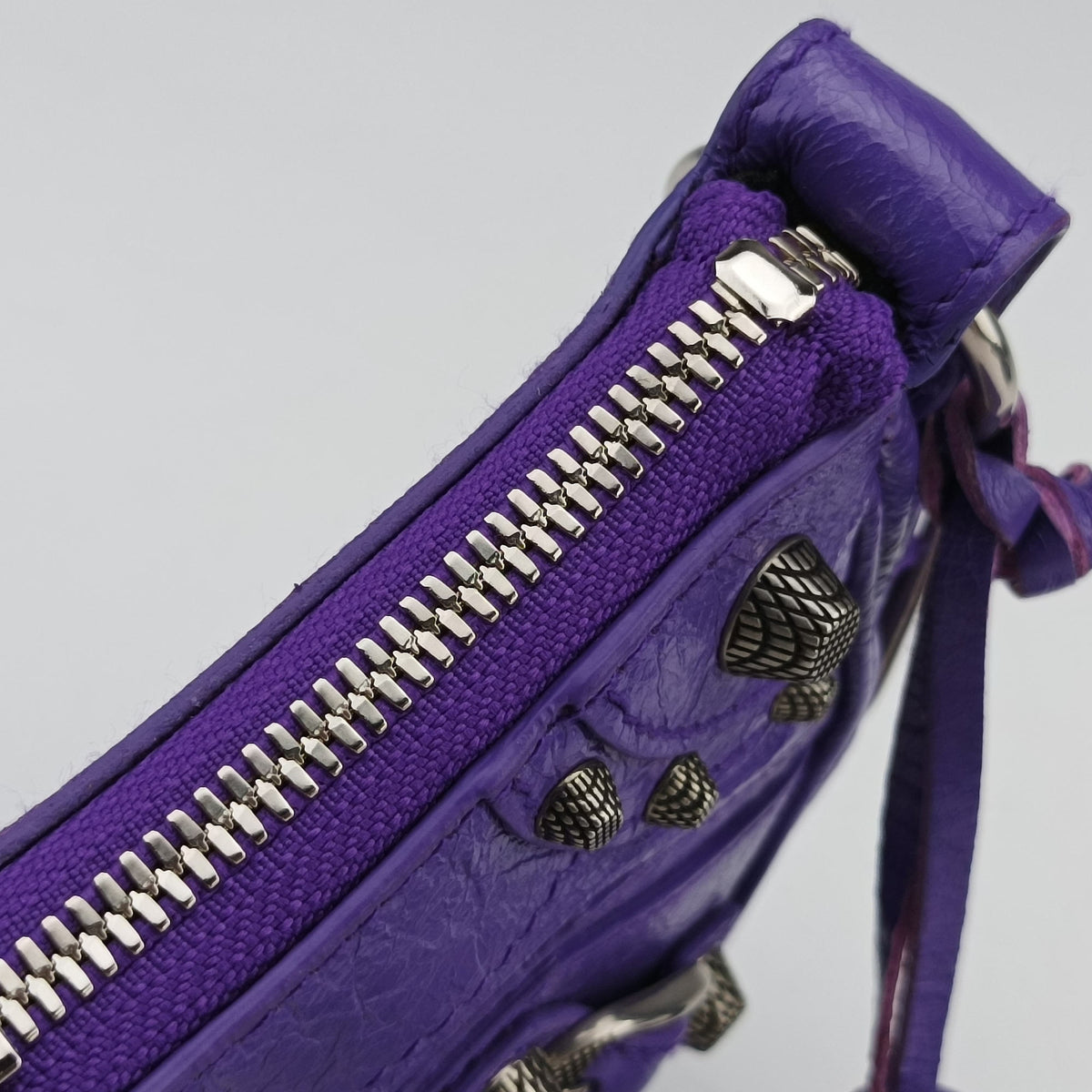 Vintage Balenciaga Le Cagole Purple lambskin  shoulderbag | stylenewstar