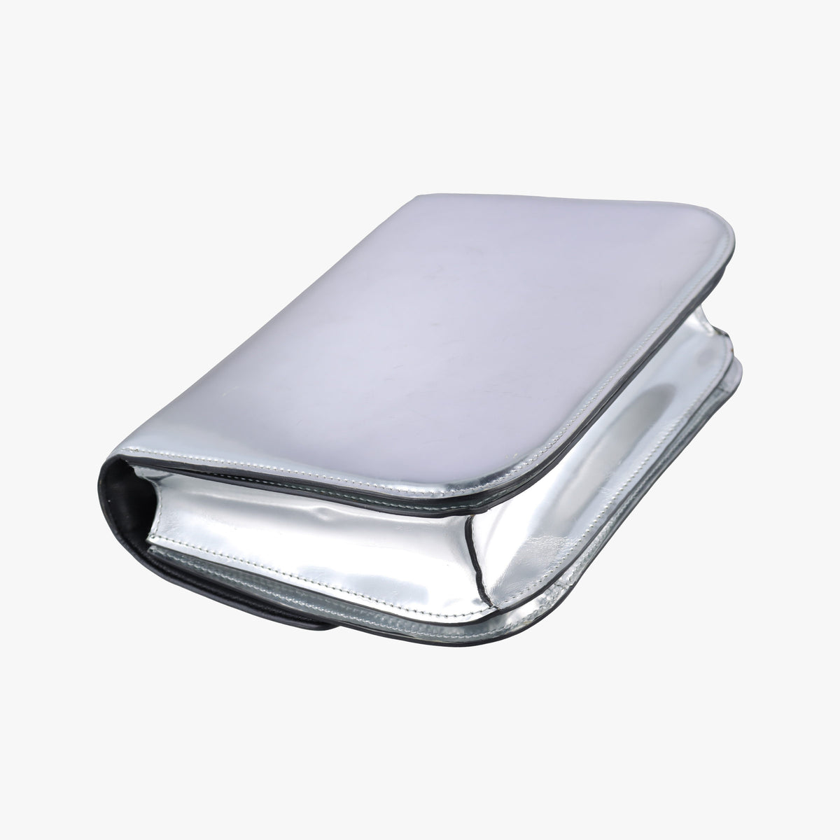 Pre-owned Celine Classic Box Silver Patent Leather  shoulderbag | stylenewstar