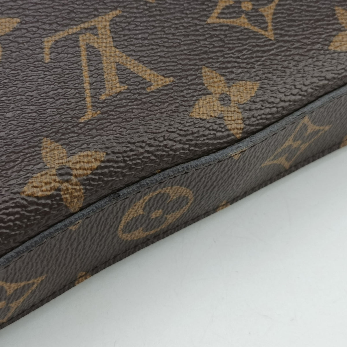 Secondhand Louis Vuitton Pochette Felicie Brown Monogram Canvas M61276 shoulderbag | stylenewstar