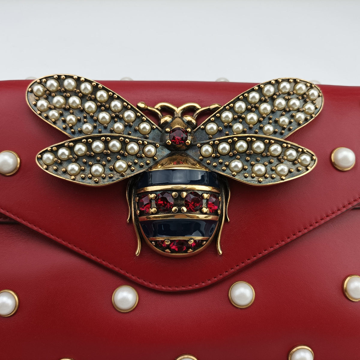 Pre-owned Gucci Broadway Pearl Bee Red Leather 453778 shoulderbag | stylenewstar