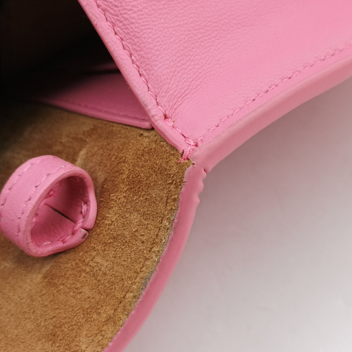 Secondhand Bottega Veneta Cassette Pink lambskin  shoulderbag | stylenewstar