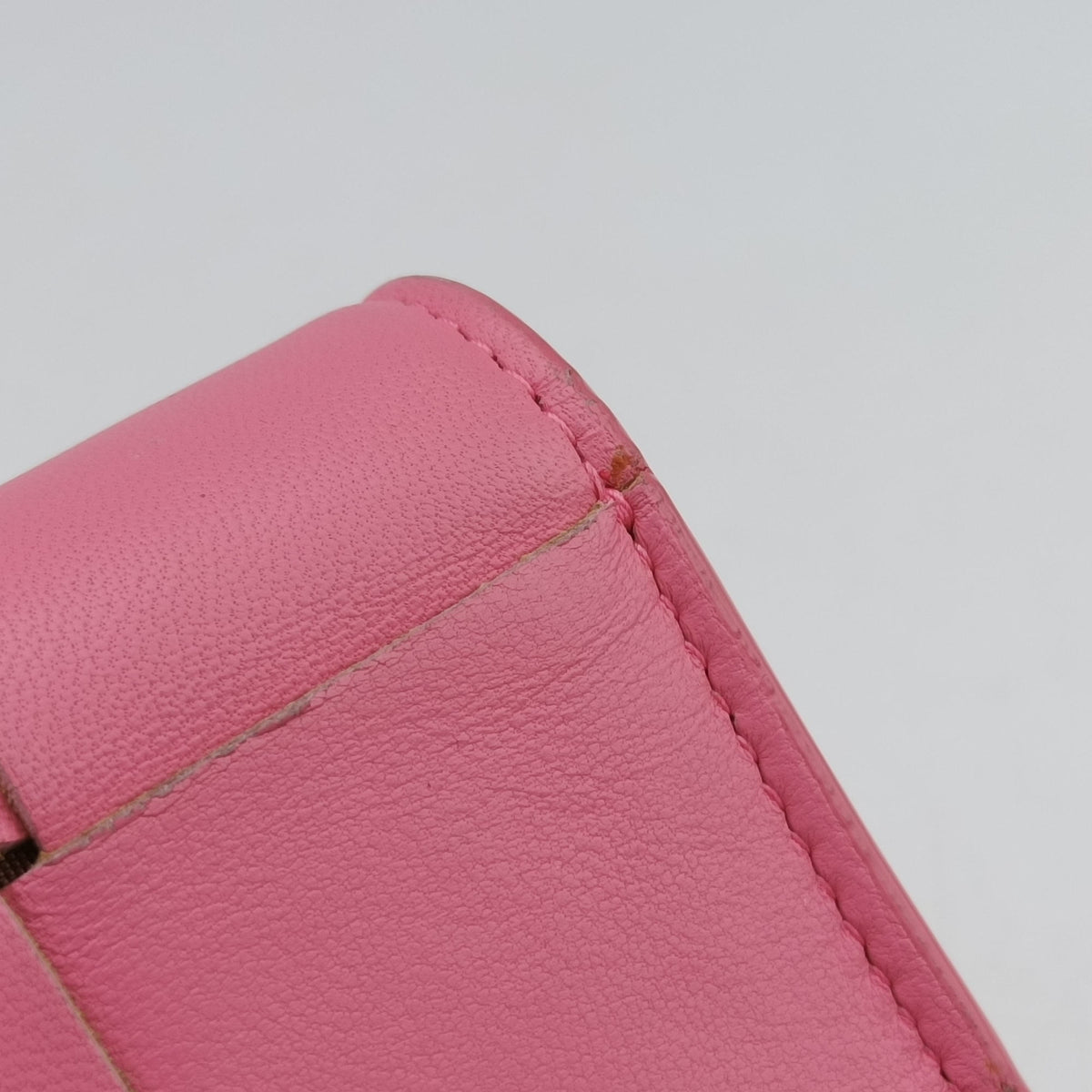 Secondhand Bottega Veneta Cassette Pink lambskin  shoulderbag | stylenewstar