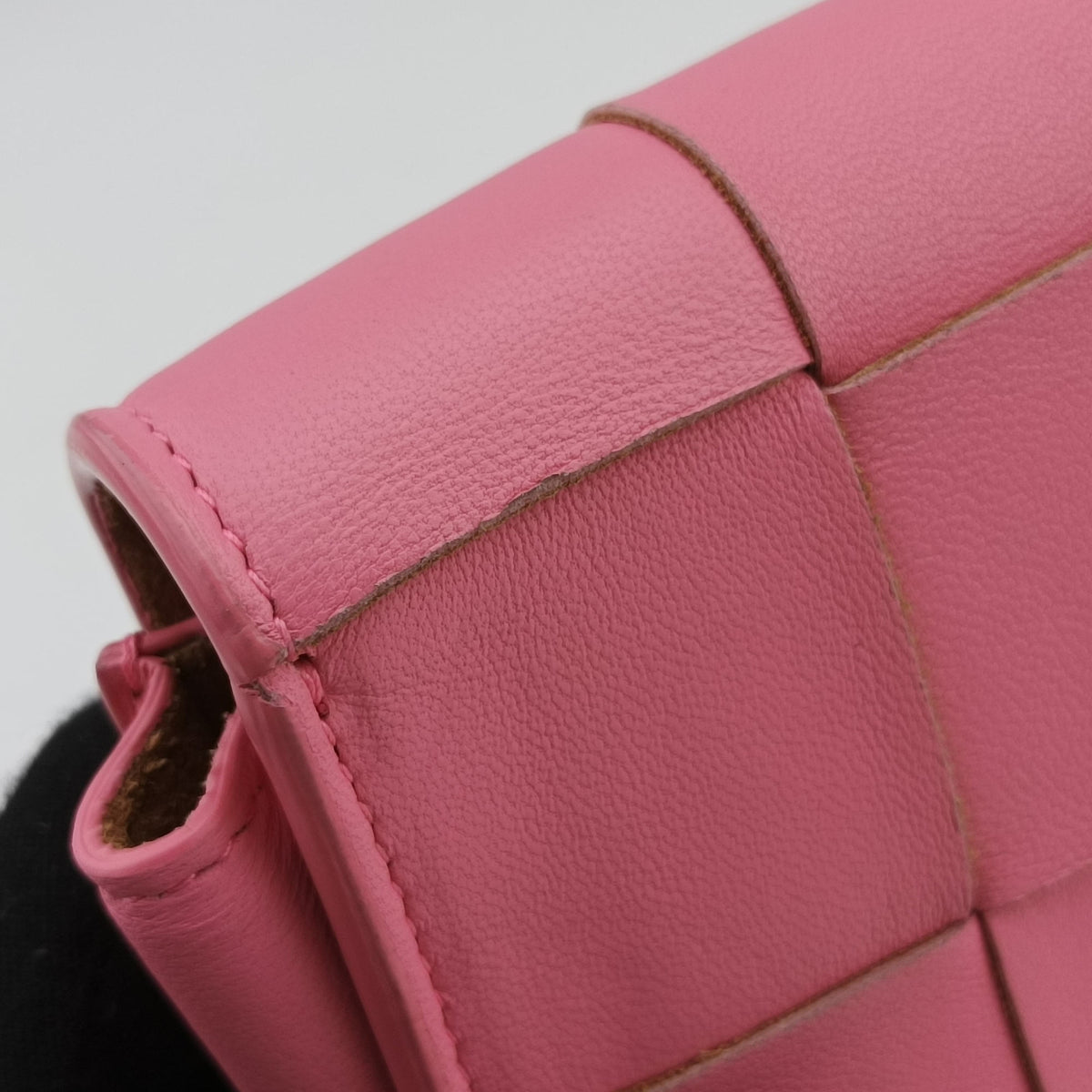 Secondhand Bottega Veneta Cassette Pink lambskin  shoulderbag | stylenewstar