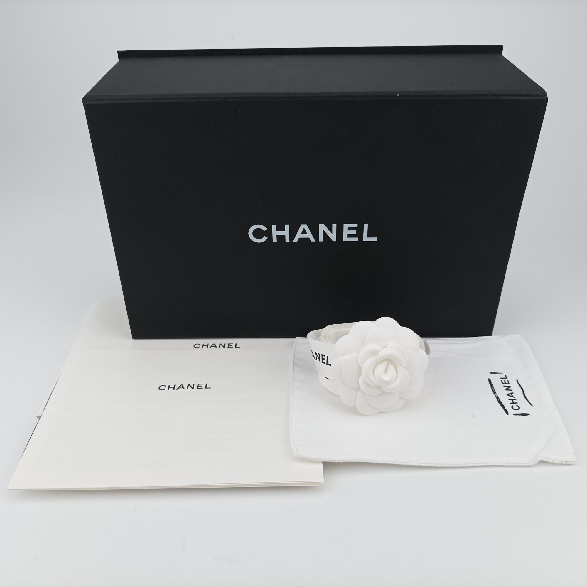 Pre-owned Chanel Around Hobo Matelasse Rose lambskin AS3917 shoulderbag | stylenewstar