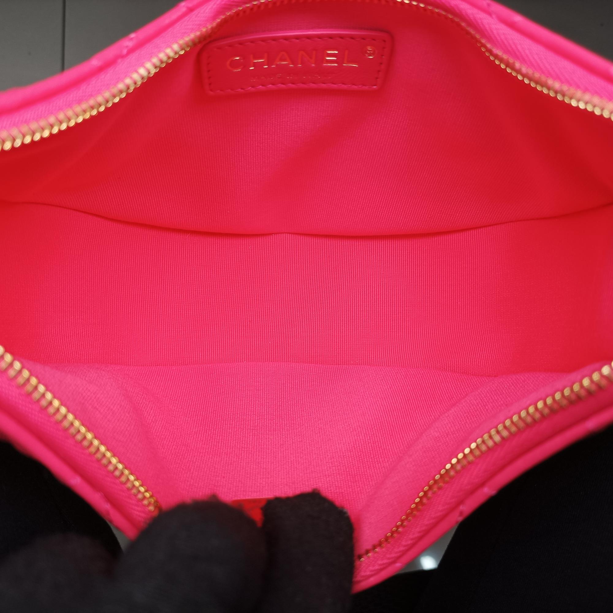 Pre-owned Chanel Around Hobo Matelasse Rose lambskin AS3917 shoulderbag | stylenewstar