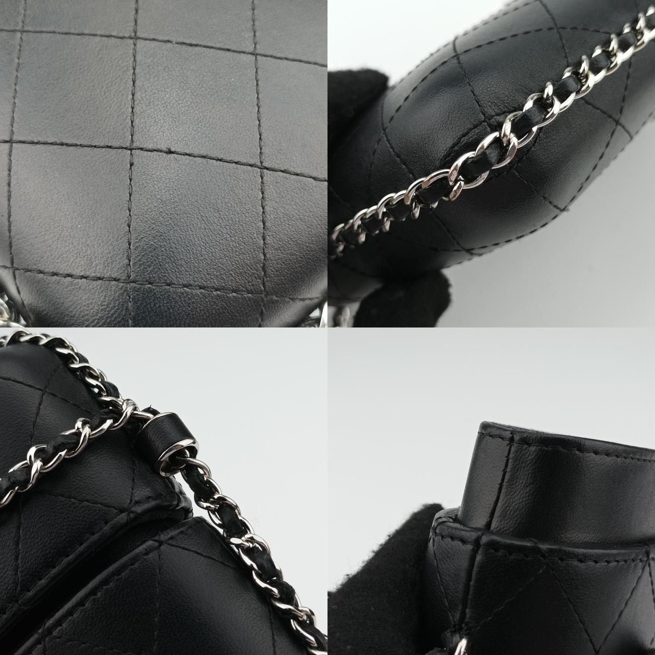 Secondhand Chanel Chanel CC  Phone Holder Black lambskin A94471 crossbodybag | stylenewstar