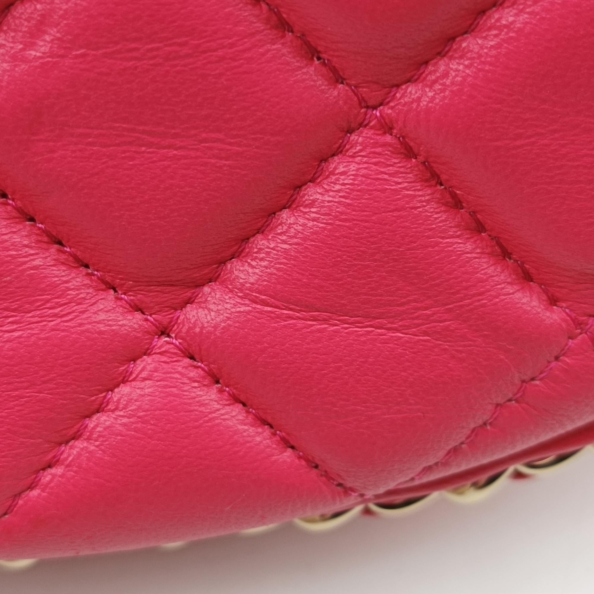 Pre-owned Chanel Around Hobo Matelasse Rose lambskin AS3917 crossbodybag | stylenewstar