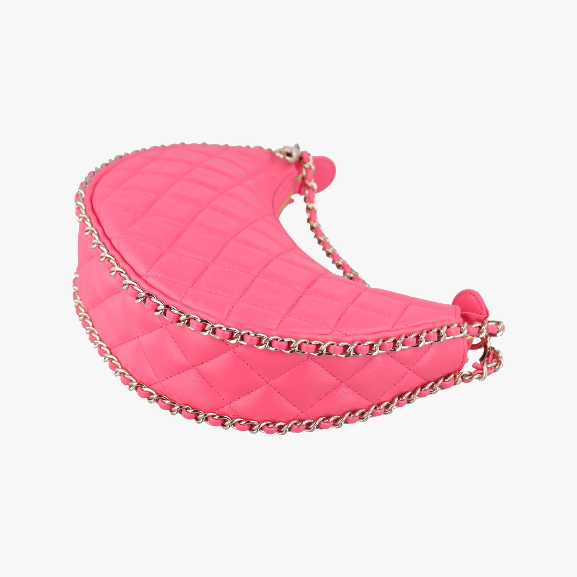 Pre-owned Chanel Around Hobo Matelasse Rose lambskin AS3917 crossbodybag | stylenewstar