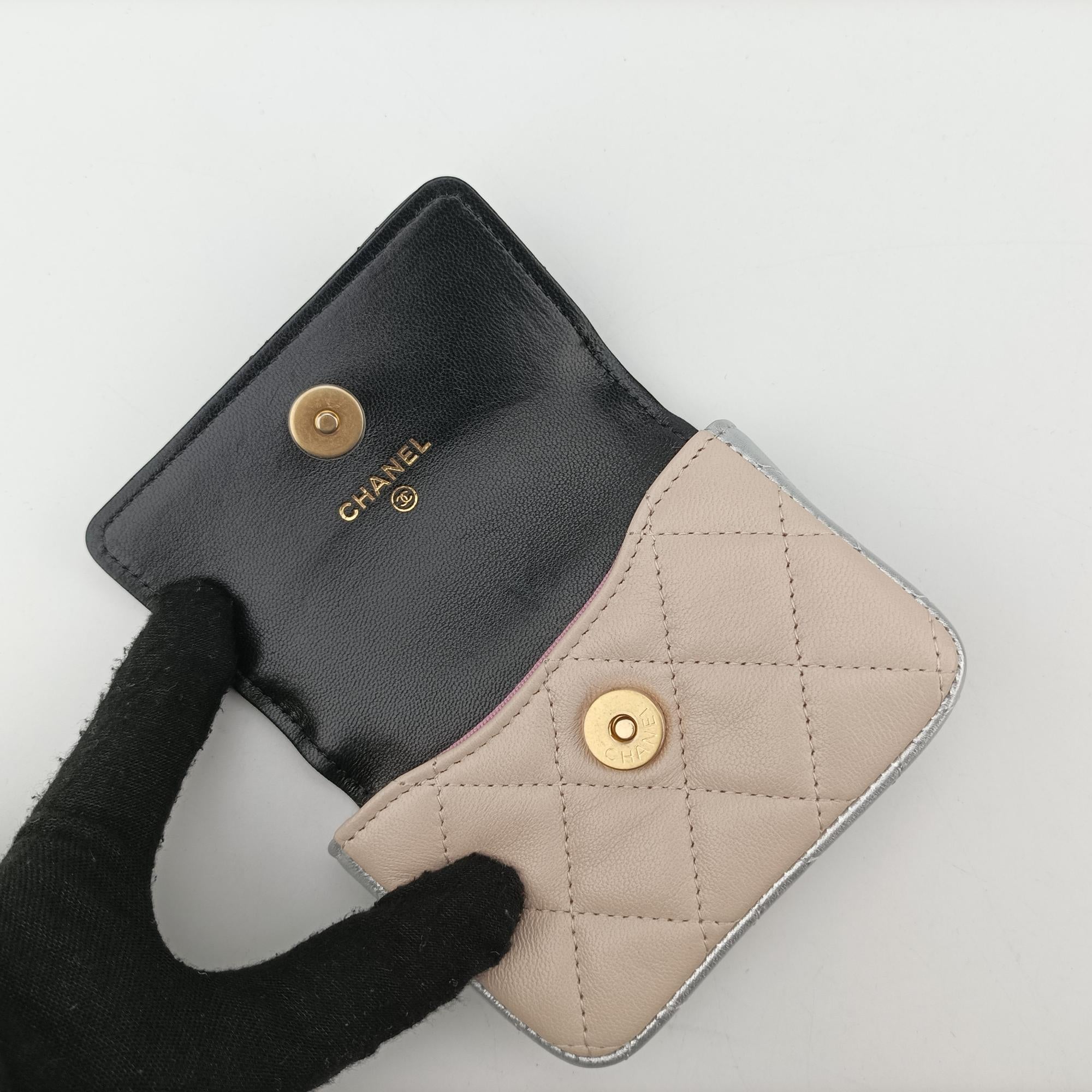 Pre-owned Chanel Bicolor matelasse Multicolour lambskin AP3249 bum bag/waist bag | stylenewstar