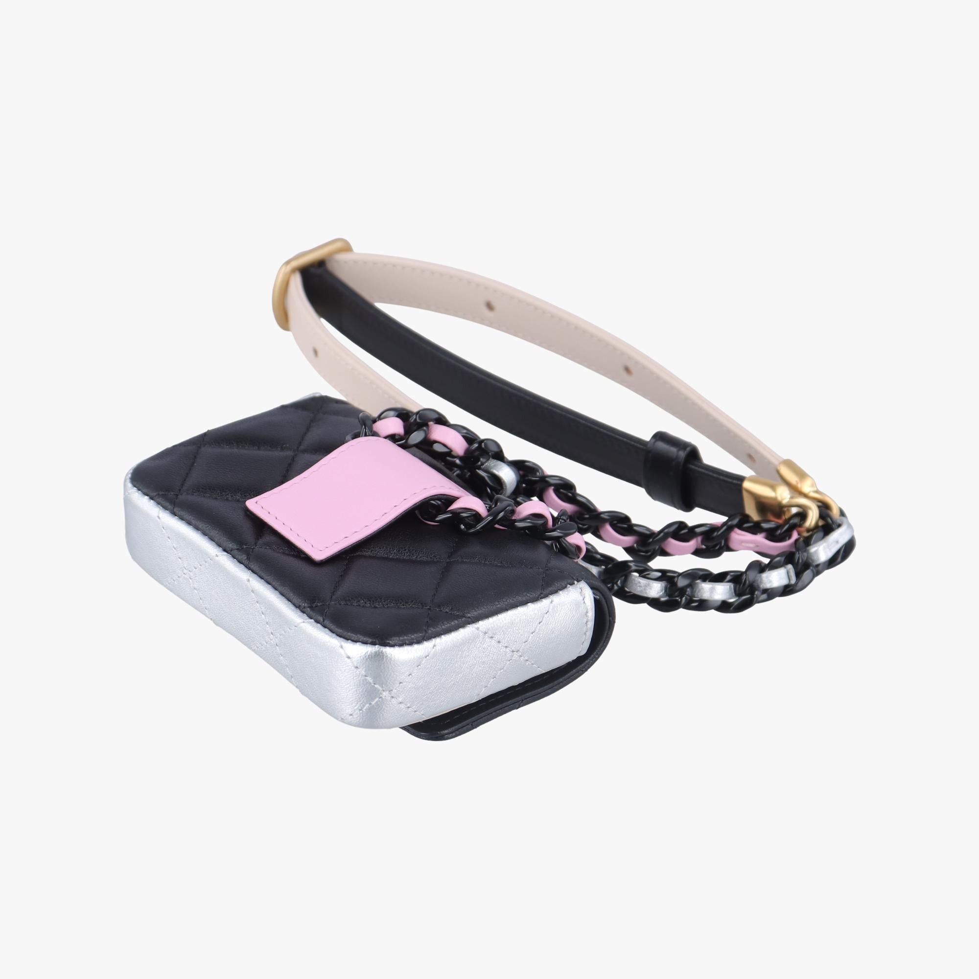 Pre-owned Chanel Bicolor matelasse Multicolour lambskin AP3249 bum bag/waist bag | stylenewstar