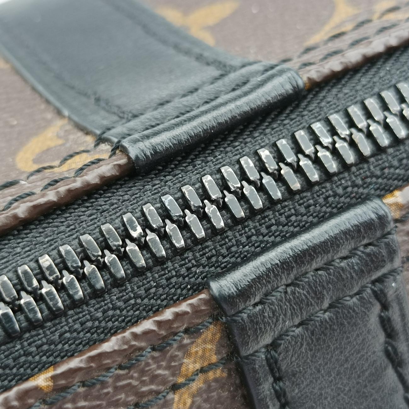 Pre-owned Louis Vuitton MINI POROCHON brown Monogram SOLAR RAY M44479 shoulderbag | stylenewstar