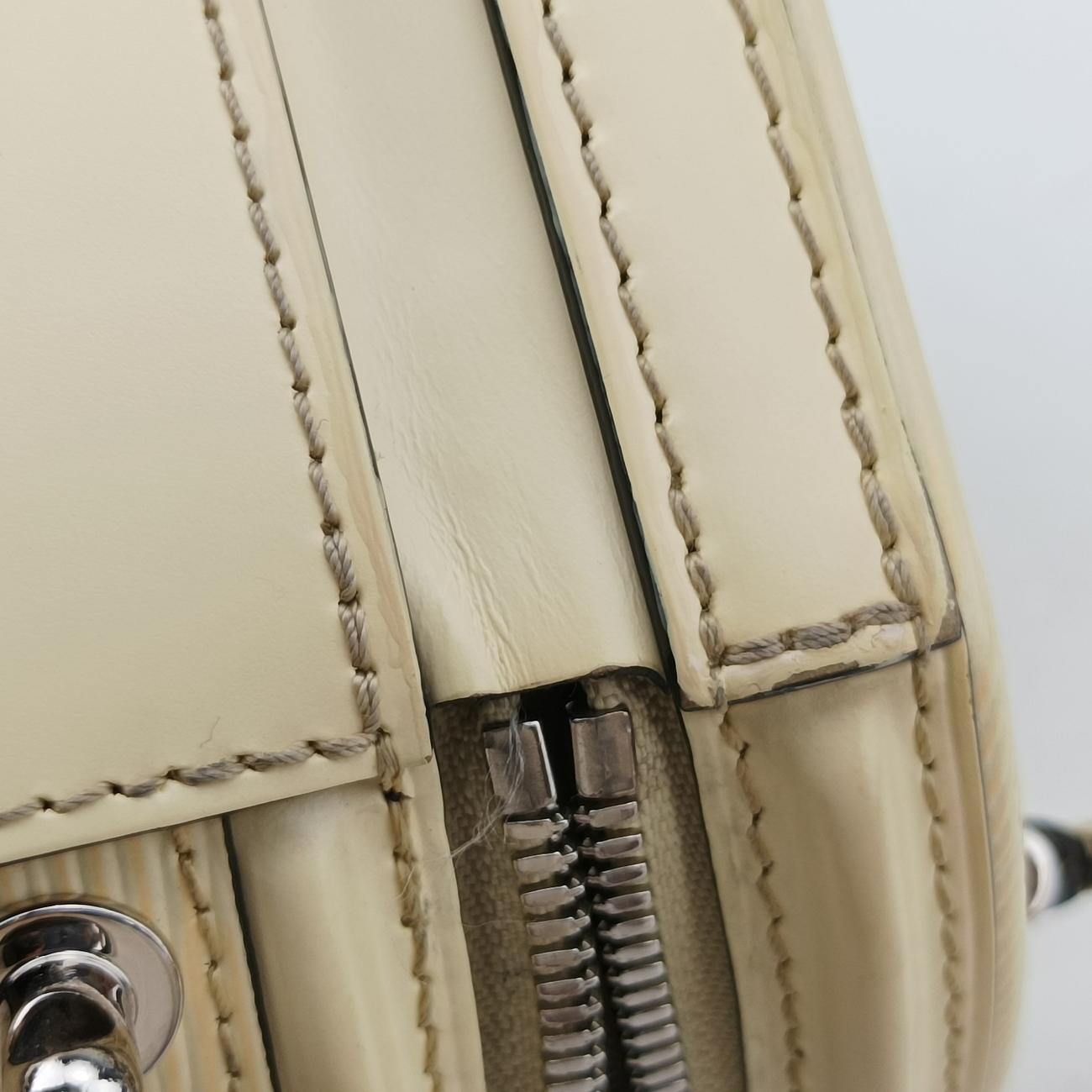 Pre-owned Louis Vuitton CANNES VANILLE Epi  shoulderbag | stylenewstar