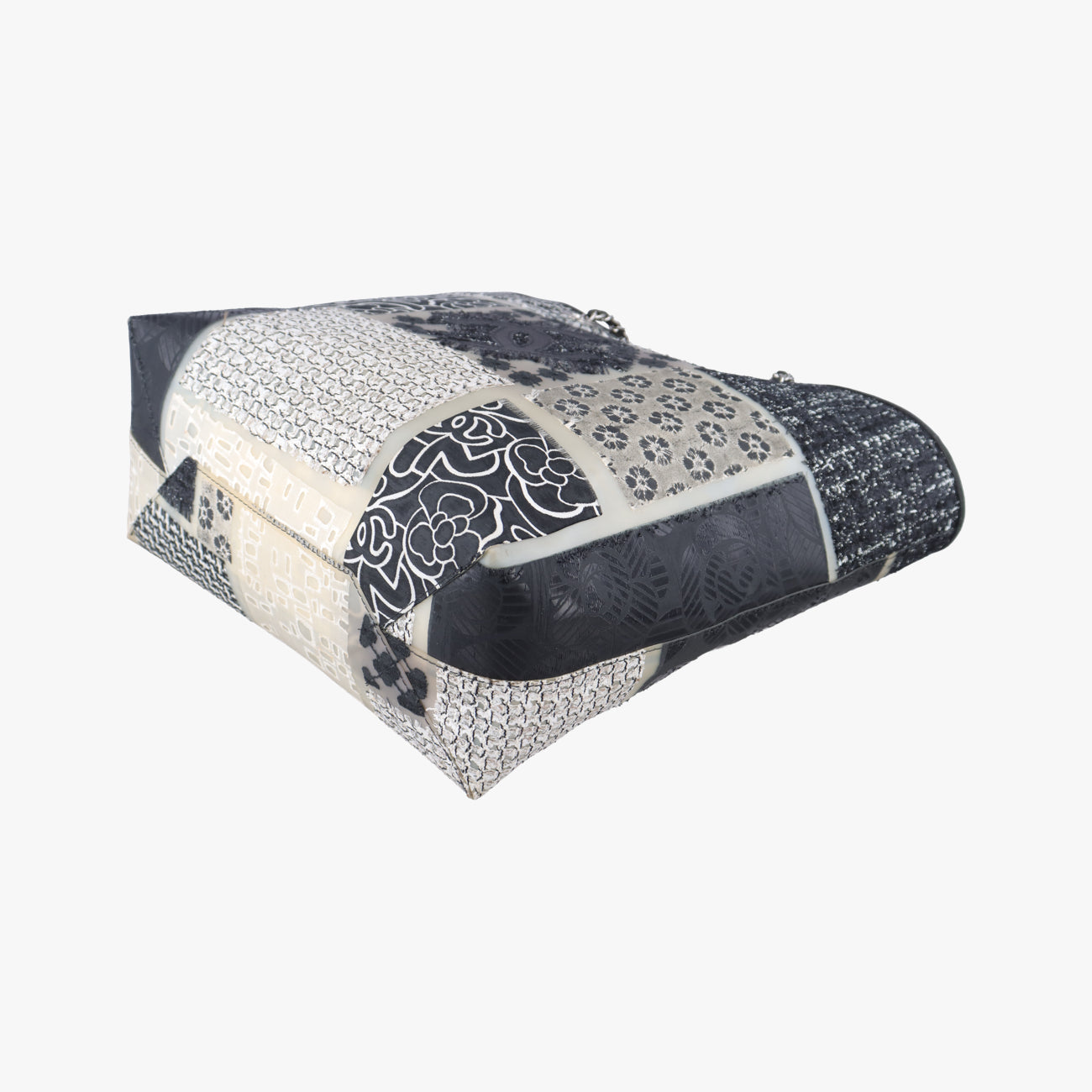 Pre-owned Chanel Patchwork Rubber Tote Multicolour Fabric × vinyl A50880 shoulderbag | stylenewstar